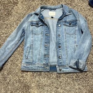 Light denim short jean jacket